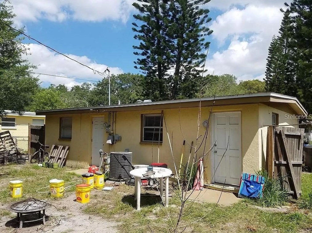610 Newton Ave S, Saint Petersburg, FL 33701