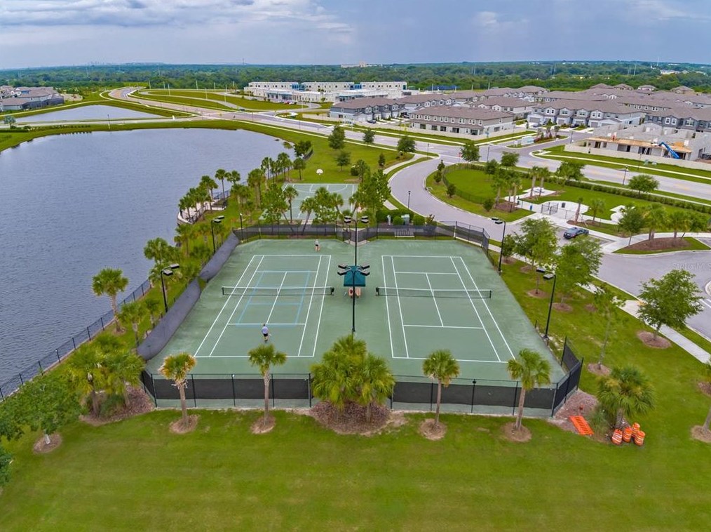 10103 Newminster Loop, Ruskin FL  33573-6727 exterior