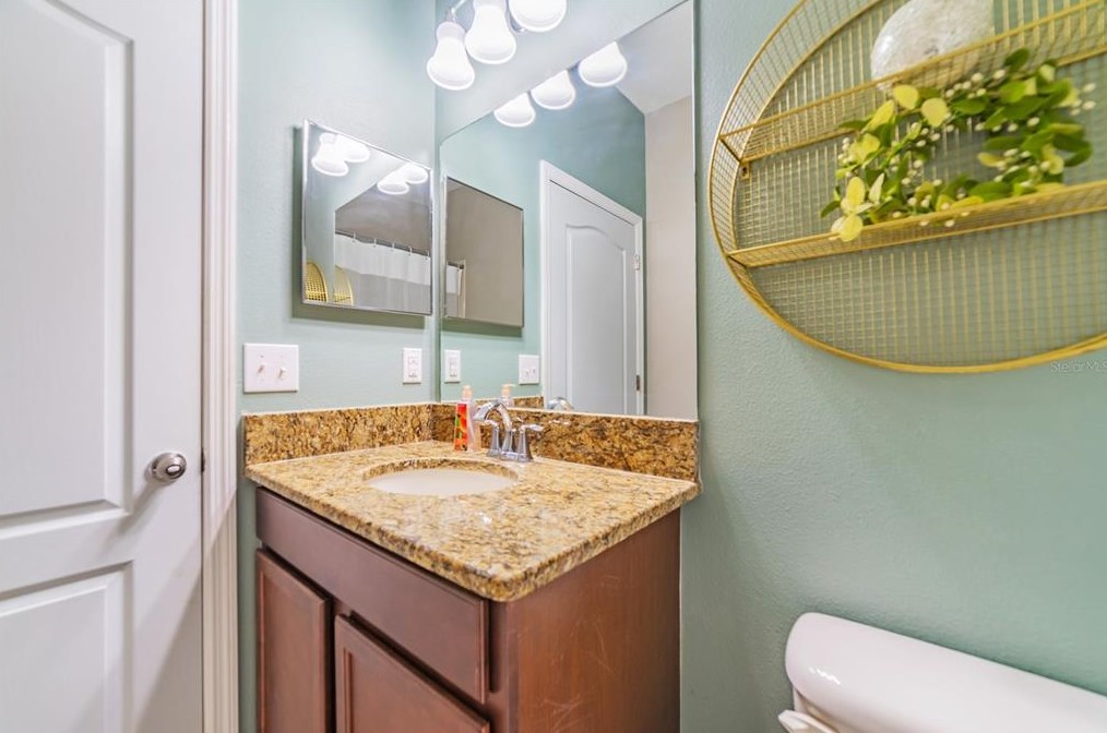 10103 Newminster Loop, Ruskin FL  33573-6727 exterior