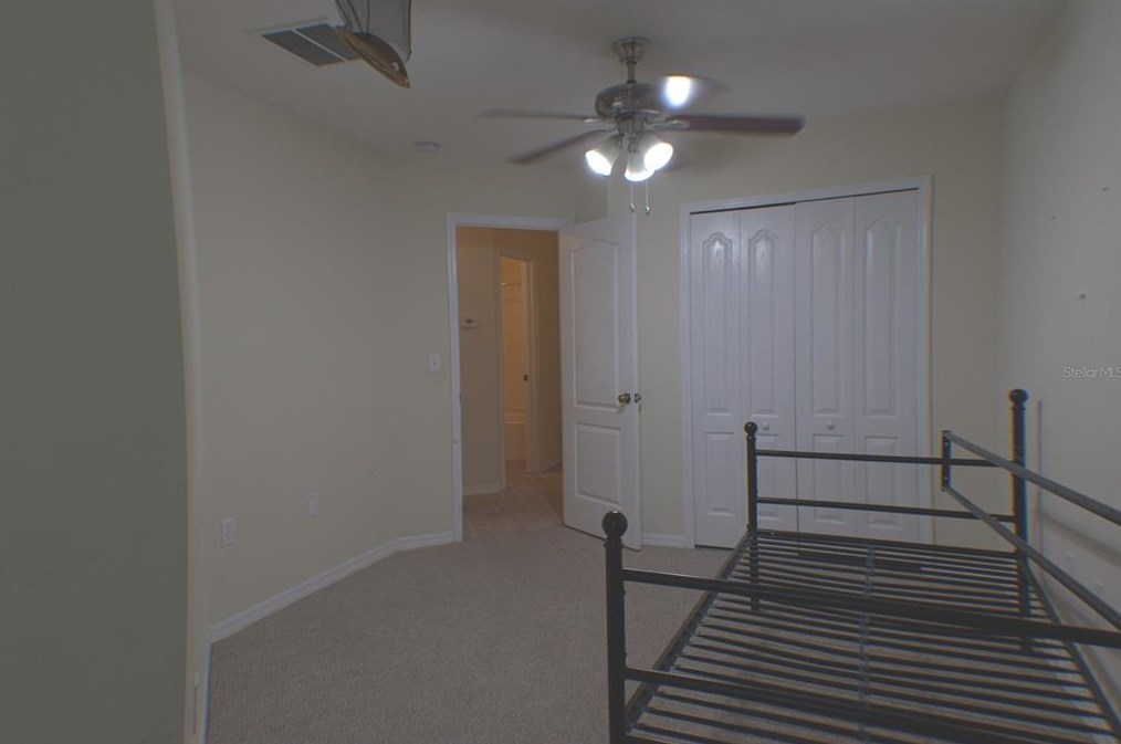 1873 Greenwood Valley Dr, Plant City FL  33563-6996 exterior