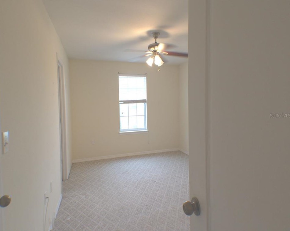 1873 Greenwood Valley Dr, Plant City FL  33563-6996 exterior