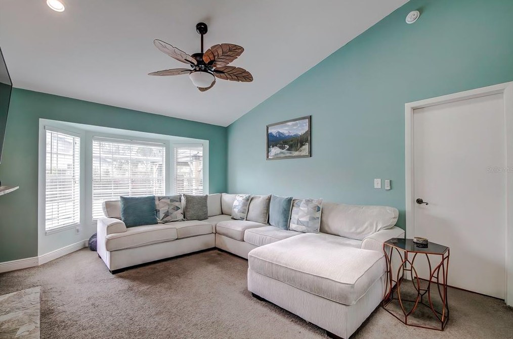 4130 Longfellow Dr, Plant City FL  33566-9526 exterior