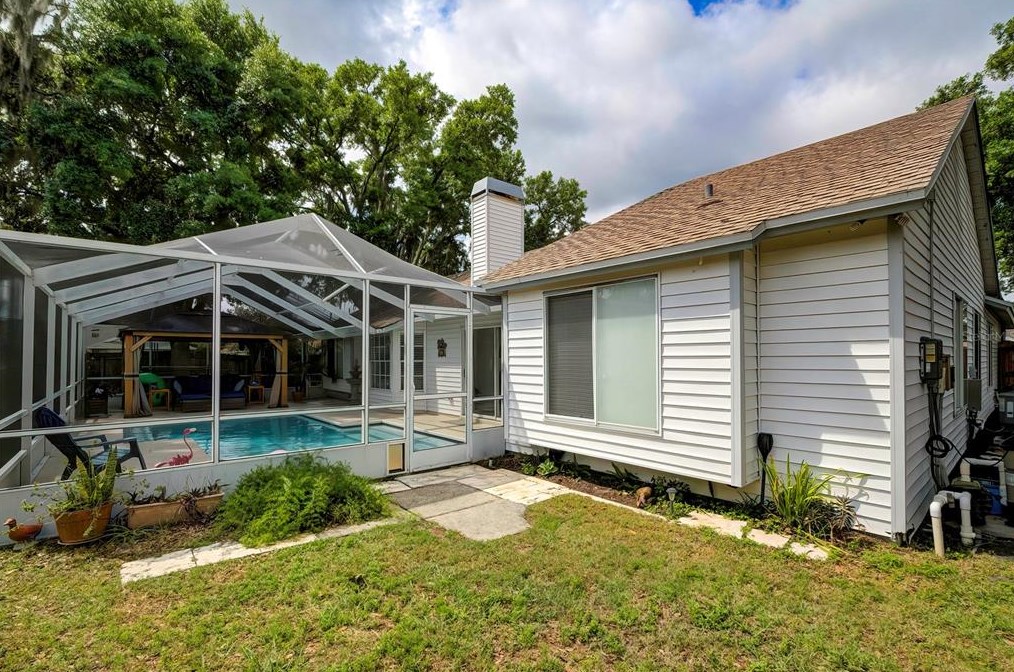 4130 Longfellow Dr, Plant City FL  33566-9526 exterior