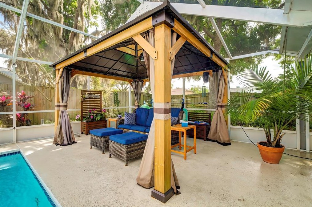 4130 Longfellow Dr, Plant City FL  33566-9526 exterior