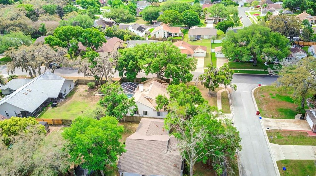 4130 Longfellow Dr, Plant City FL  33566-9526 exterior