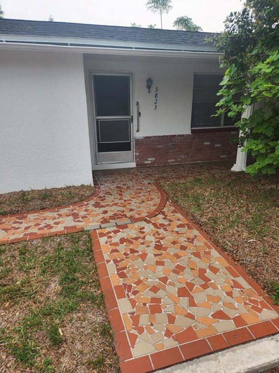 5823 Elm St, New Port Richey, FL 34652