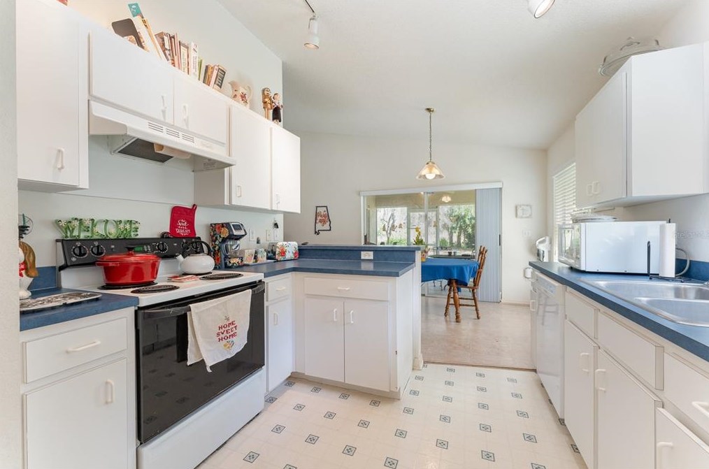 986 Old Cutler Rd, Lake Wales FL  33898-8478 exterior