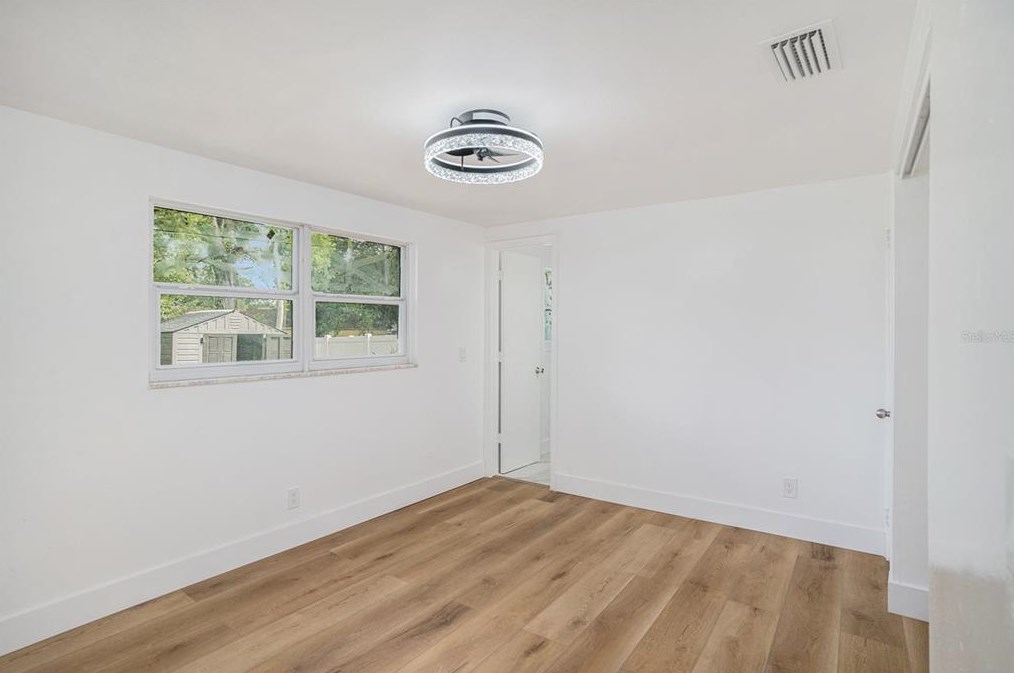 2707 Kirby St, Tampa FL 33614-3355 exterior