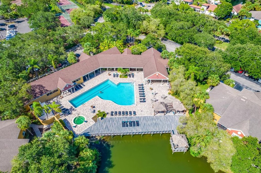 5762 Baywater Dr, Tampa FL  33615-3525 exterior