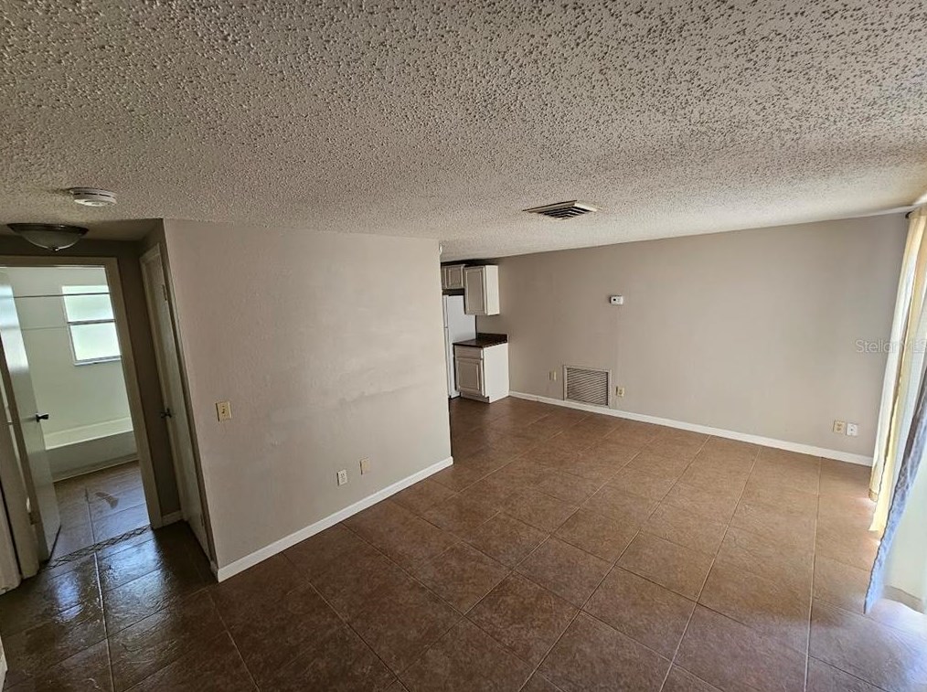 11031 Mckinley Dr, Port Richey, FL 34668