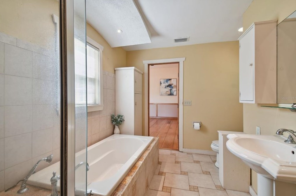 5691 Drexel Rd, Land O Lakes FL  34638-3010 exterior