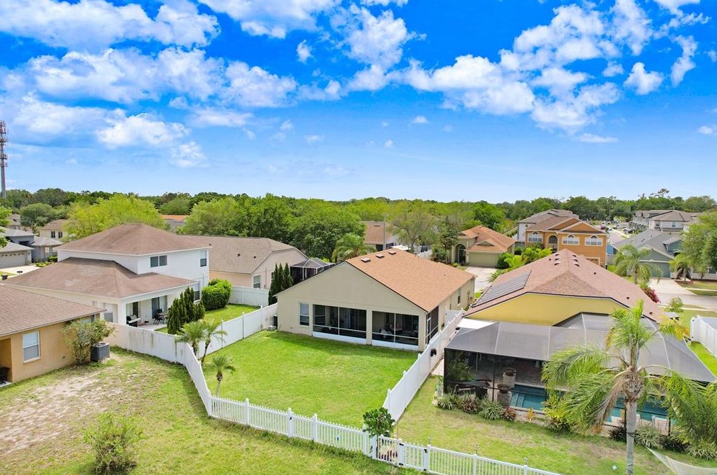 8912 Sandy Plains Dr, Riverview FL  33578-8613 exterior