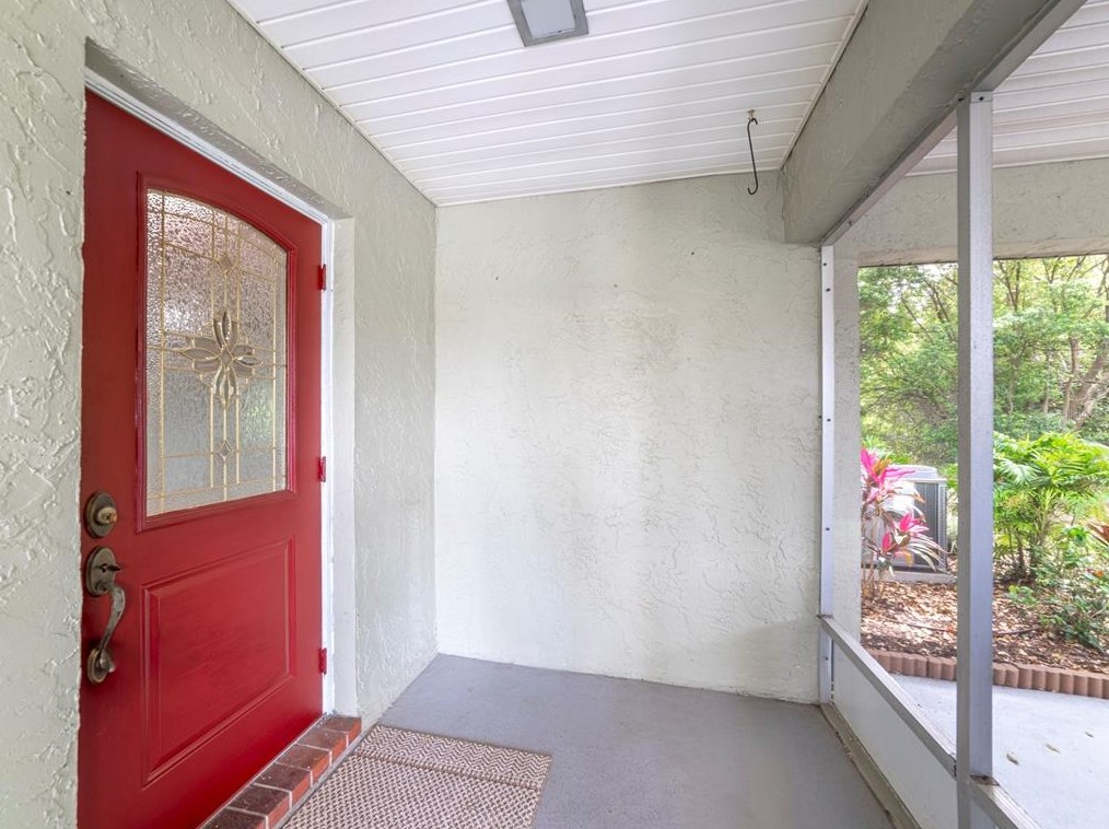 505 Finsbury Cir #b, Ruskin, FL 33573