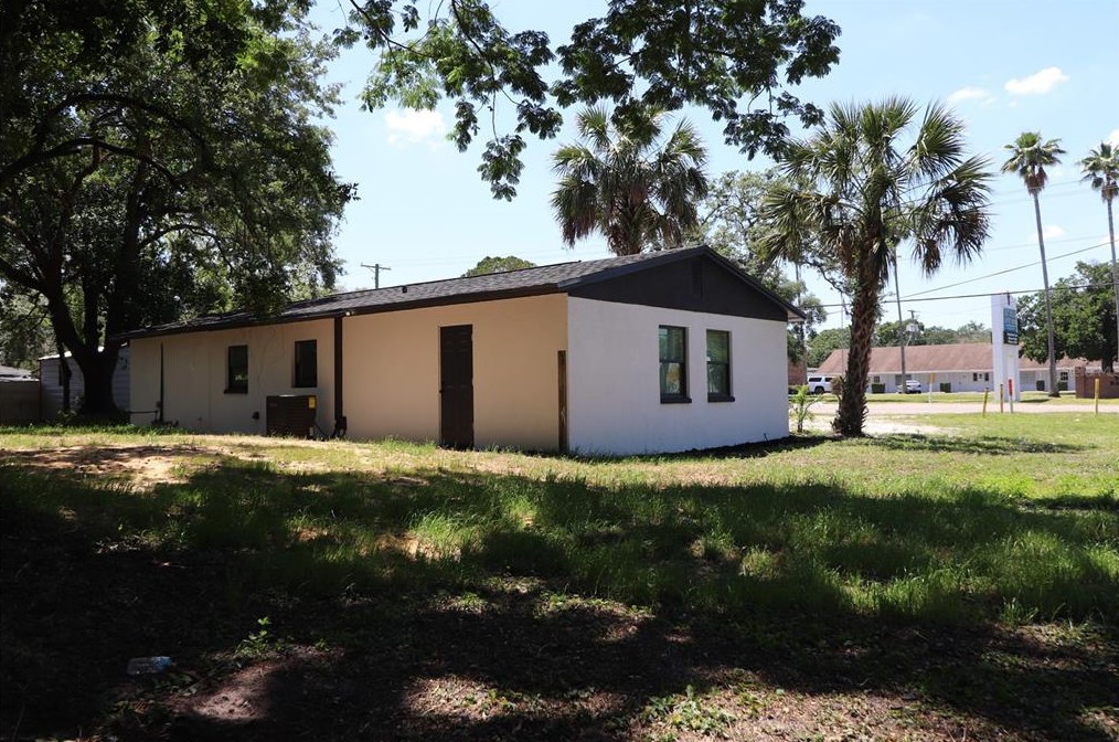 4219 Orient Rd, Tampa FL 33610-4103 exterior