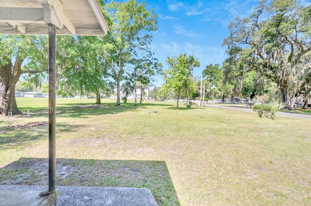 2707 Franklin St, Plant City FL  33563-8947 exterior