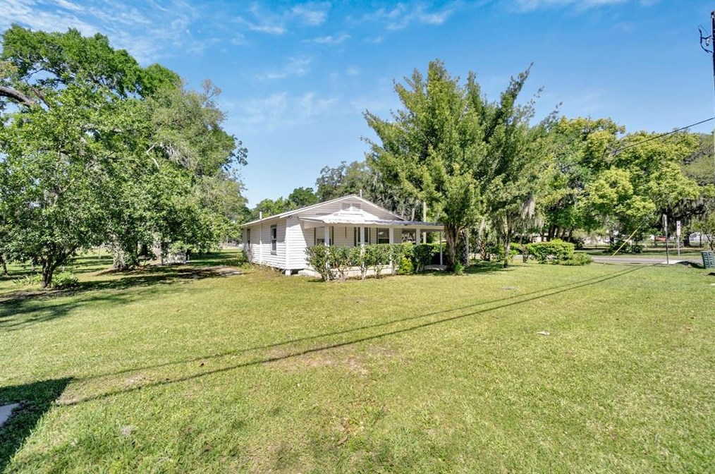 2707 Franklin St, Plant City FL  33563-8947 exterior