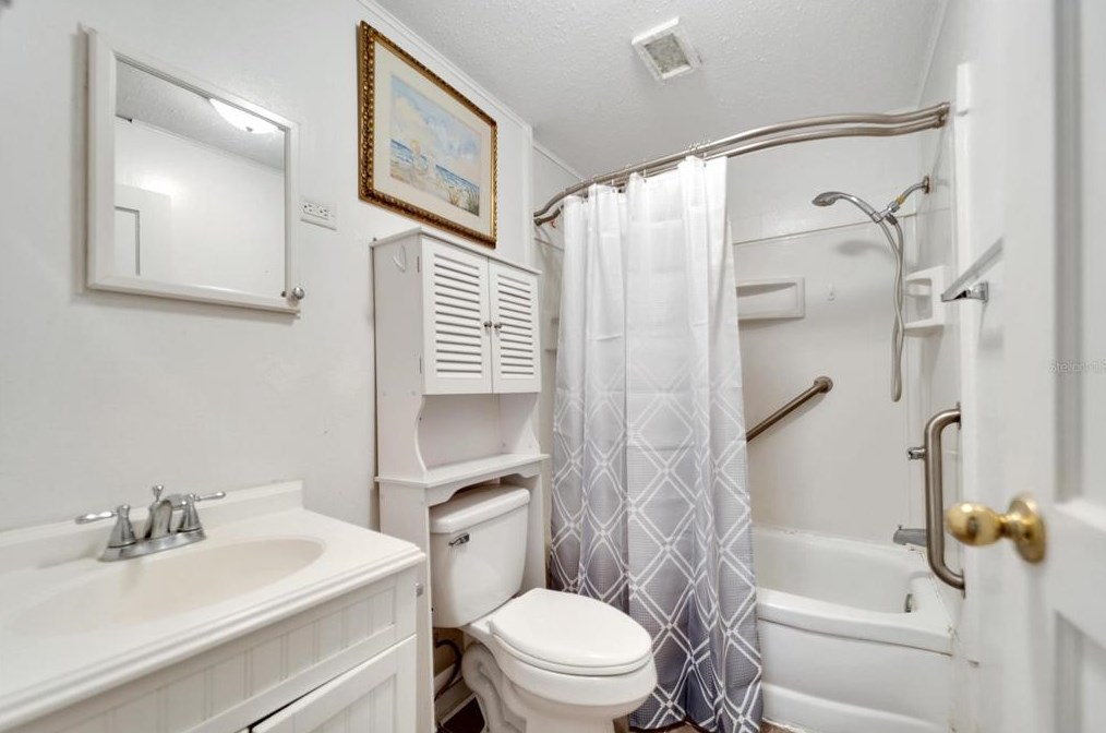 2707 Franklin St, Plant City FL  33563-8947 exterior