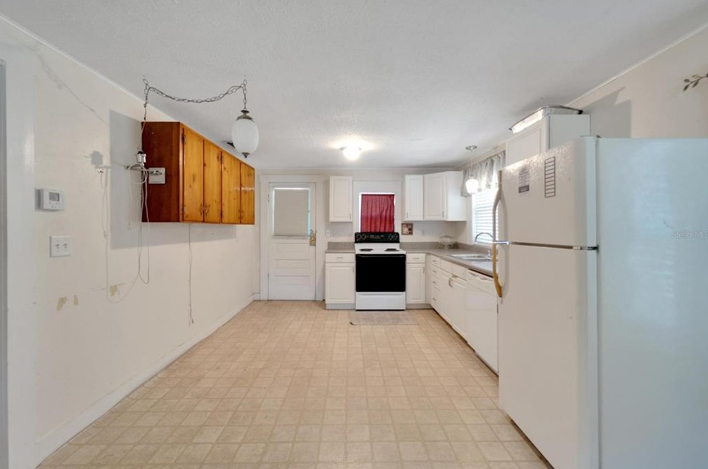 2707 Franklin St, Plant City FL  33563-8947 exterior