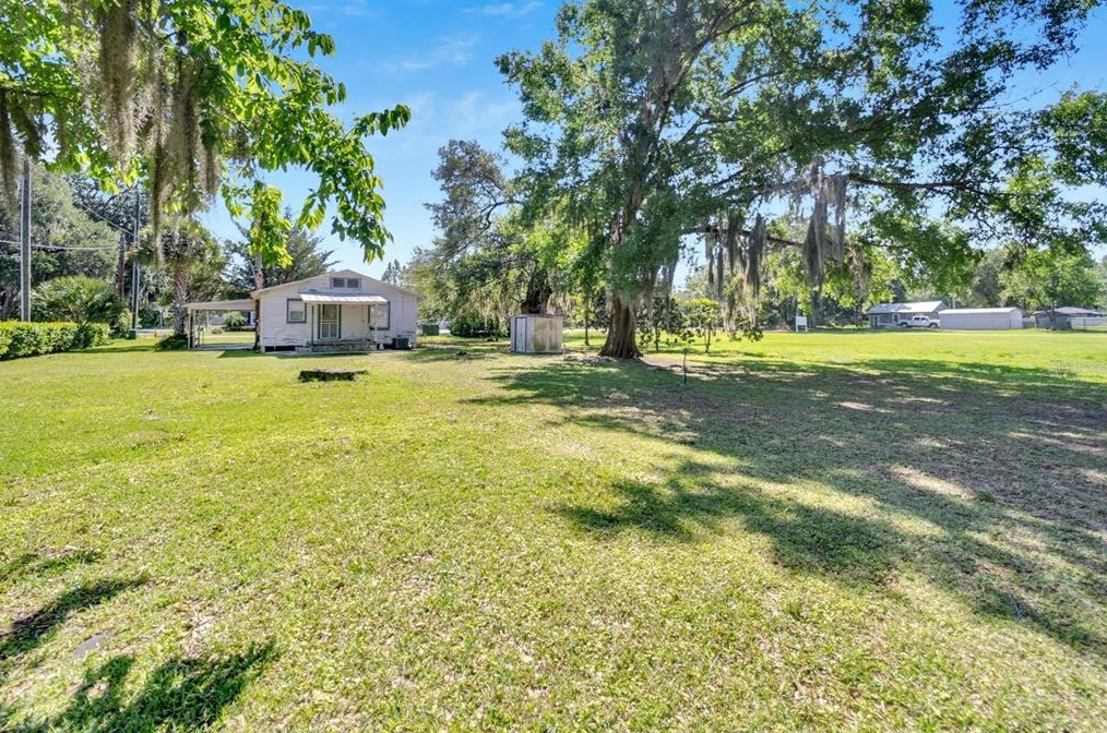 2707 Franklin St, Plant City FL  33563-8947 exterior