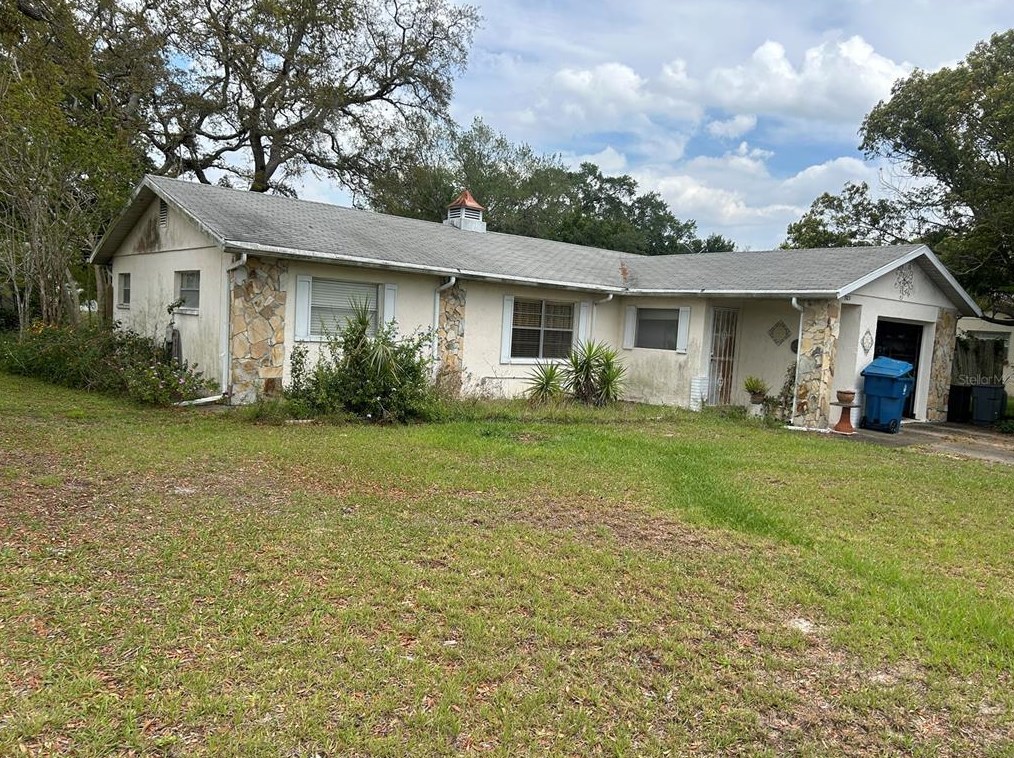 7103 Landmark Dr, Brooksville, FL 34606-6145
