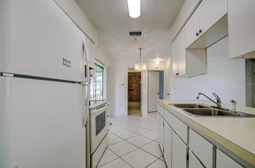 5249 Courtland Rd, Brooksville FL  34608-2326 exterior