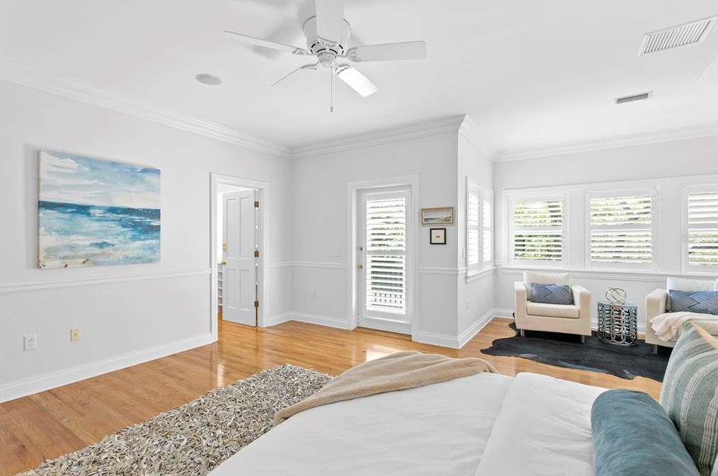 2108 Watrous Ave, Tampa FL  33606-3047 exterior