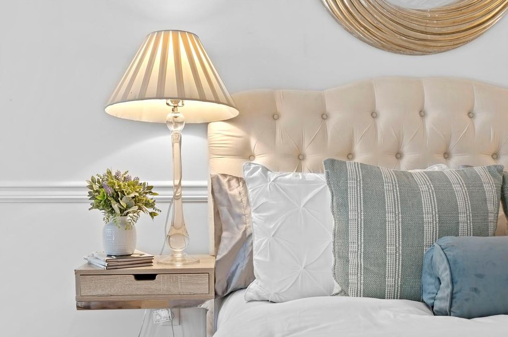 2108 Watrous Ave, Tampa FL  33606-3047 exterior