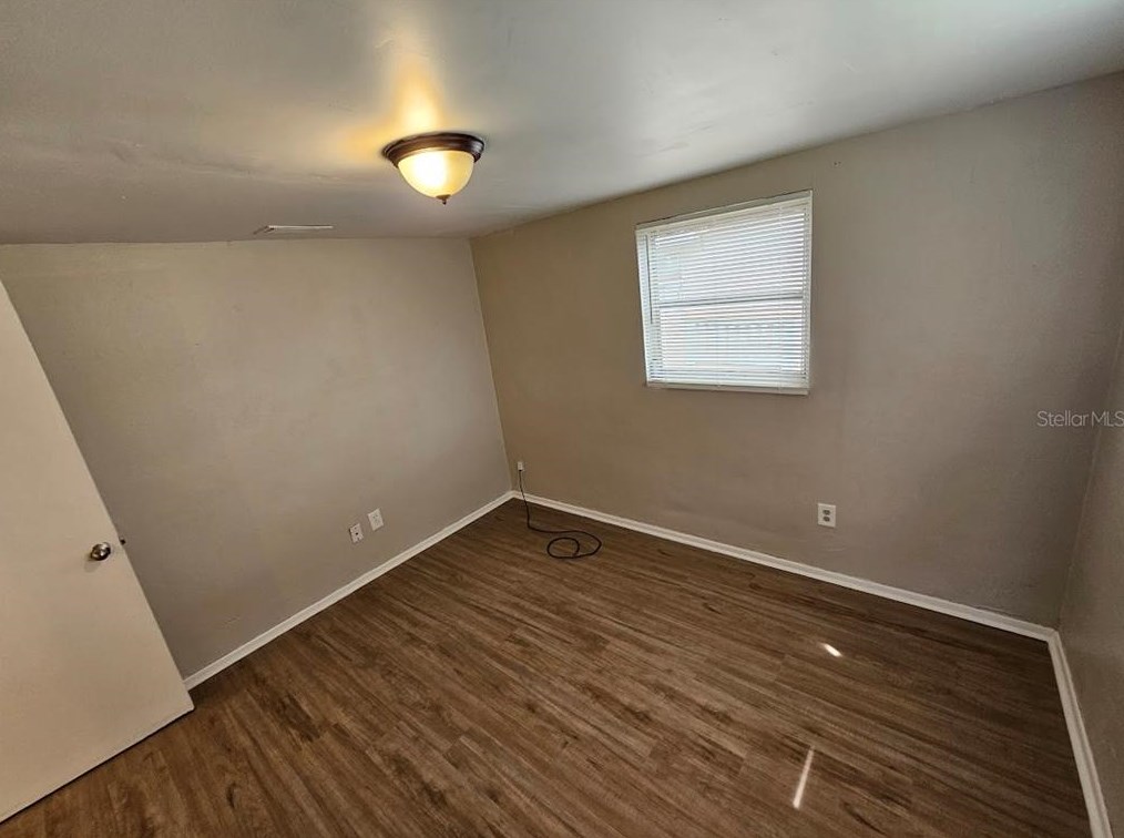 2040 Maureen Dr, Tarpon Springs FL  34690-4129 exterior