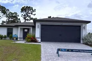 13371 Drysdale Ave, Port Charlotte, FL 33981 - Photo 2