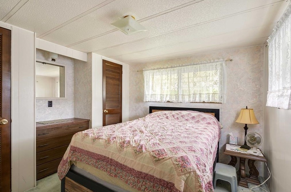 38449 Willoughby Dr, Zephyrhills FL  33540-6514 exterior