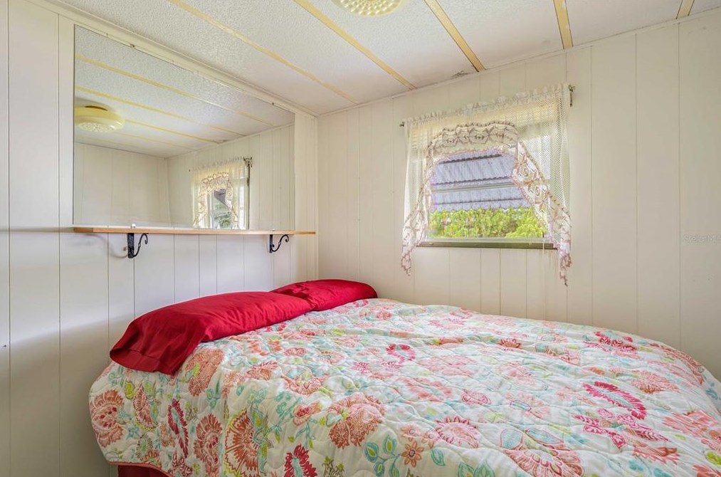 38449 Willoughby Dr, Zephyrhills FL  33540-6514 exterior