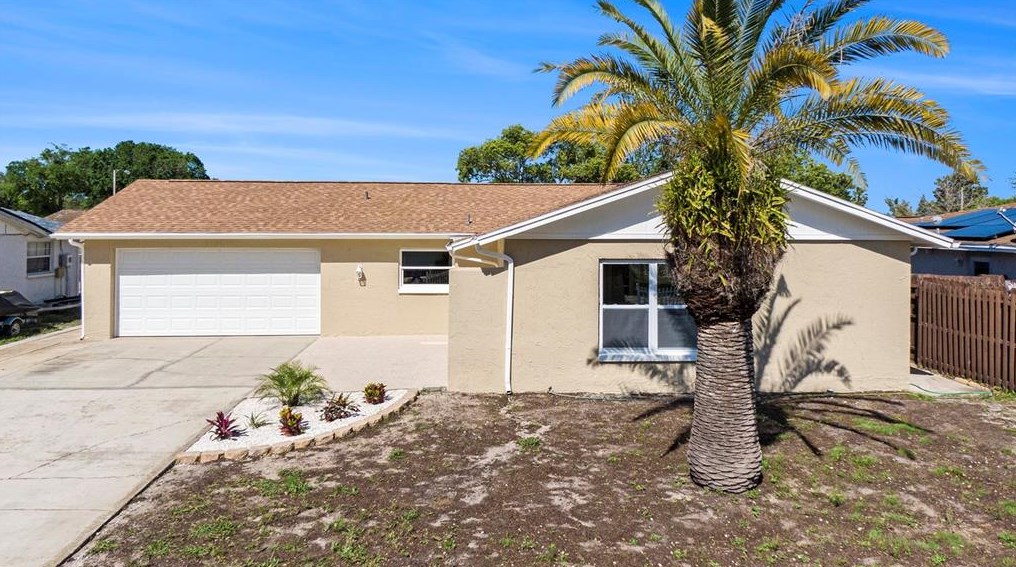 9101 Chantilly Ln, Port Richey, FL 34668-5156