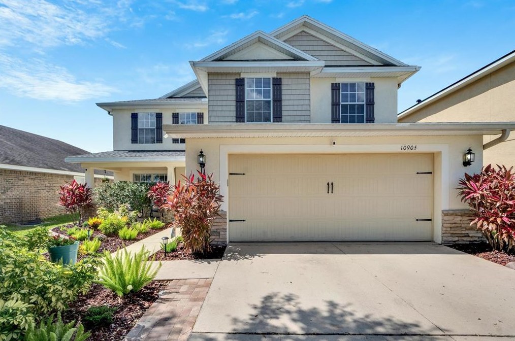 10905 Standing Stone Dr, Wimauma, FL 33598