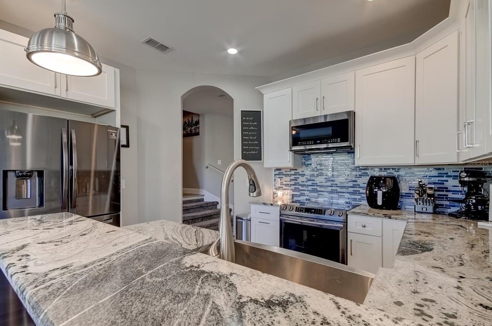 10302 Stone Moss Ave, Tampa FL 33647-3533 exterior