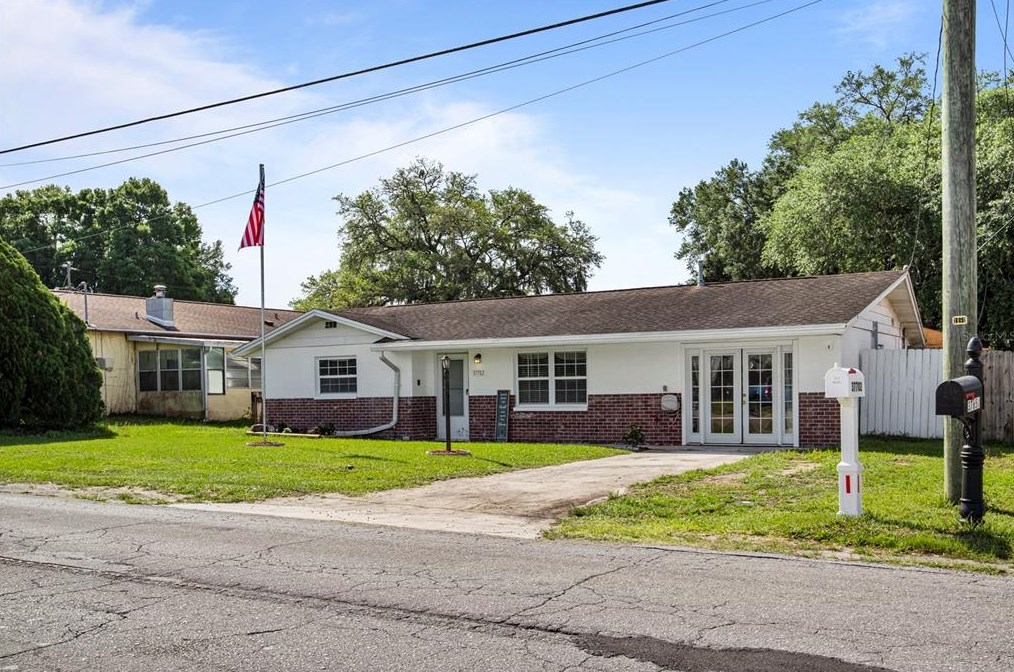 37702 Geiger Rd, Zephyrhills, FL 33542-7920