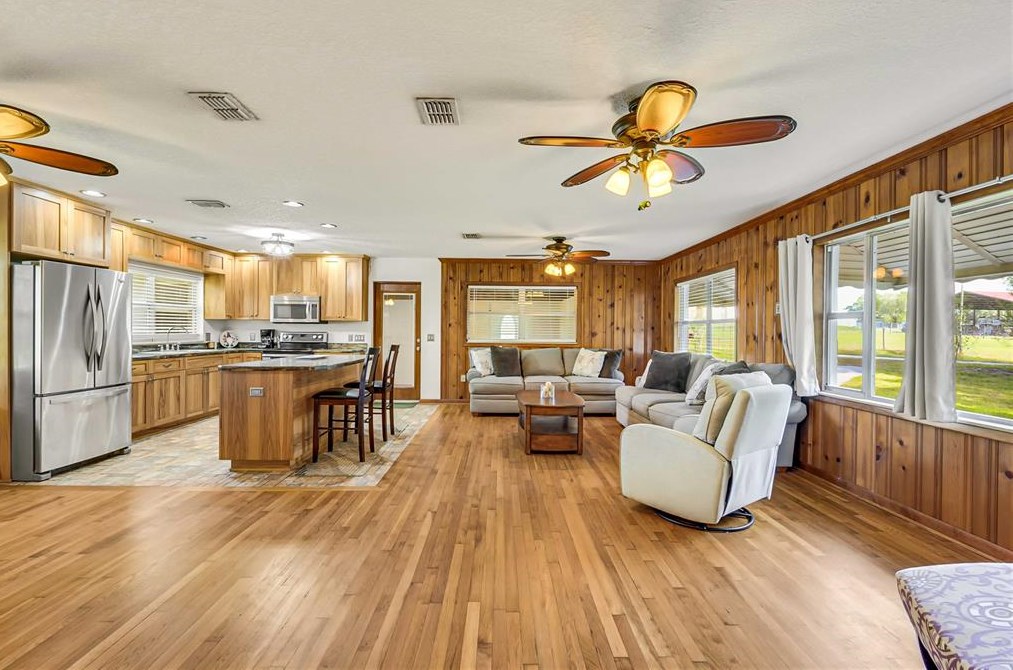 14748 Matt Barthle Rd, Dade City FL  33525-7332 exterior