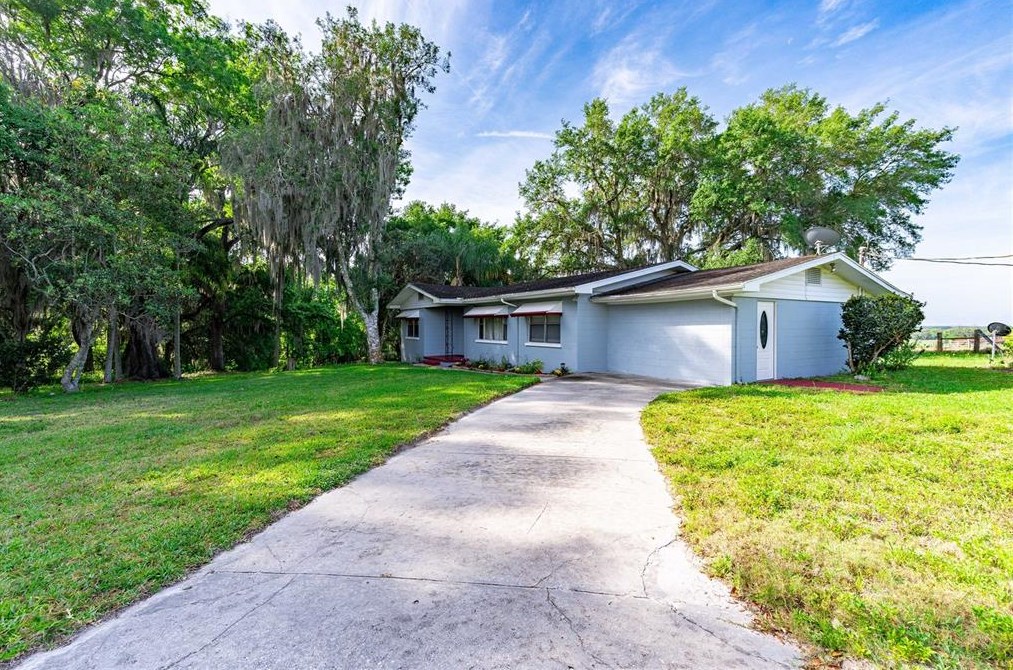 14748 Matt Barthle Rd, Dade City, FL 33525