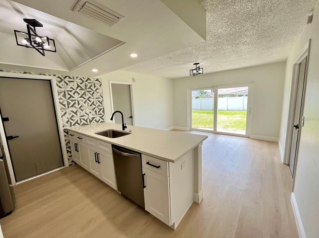 11020 Ashbourne Cir, Tampa FL  33624-5202 exterior