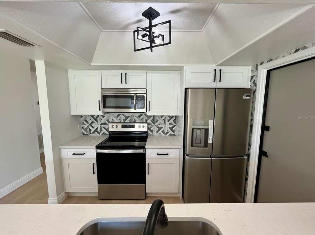 11020 Ashbourne Cir, Tampa FL  33624-5202 exterior