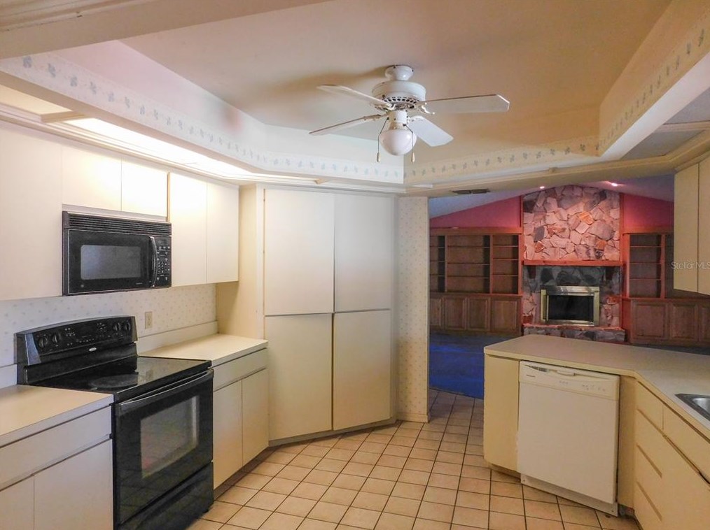 2539 Roslyn Ln, Lakeland, FL 33812