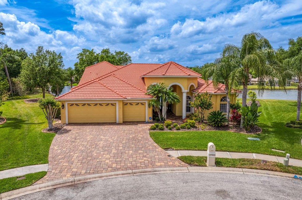 17922 Arbor Haven Dr, Tampa FL  33647-2917 exterior