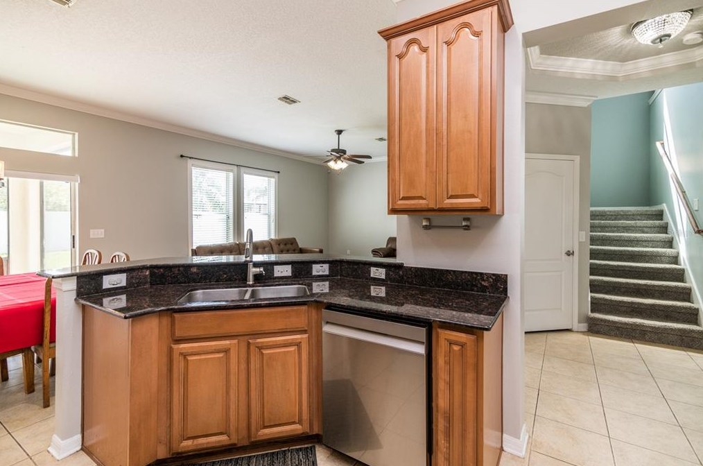 30618 Latourette Dr, Zephyrhills FL 33545-7012 exterior