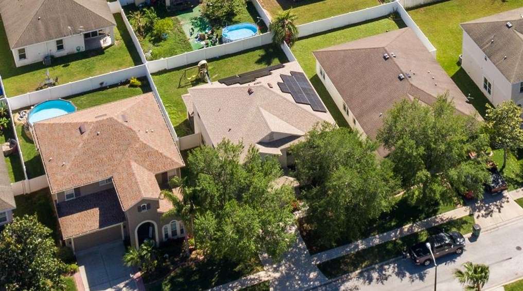 30618 Latourette Dr, Zephyrhills FL 33545-7012 exterior