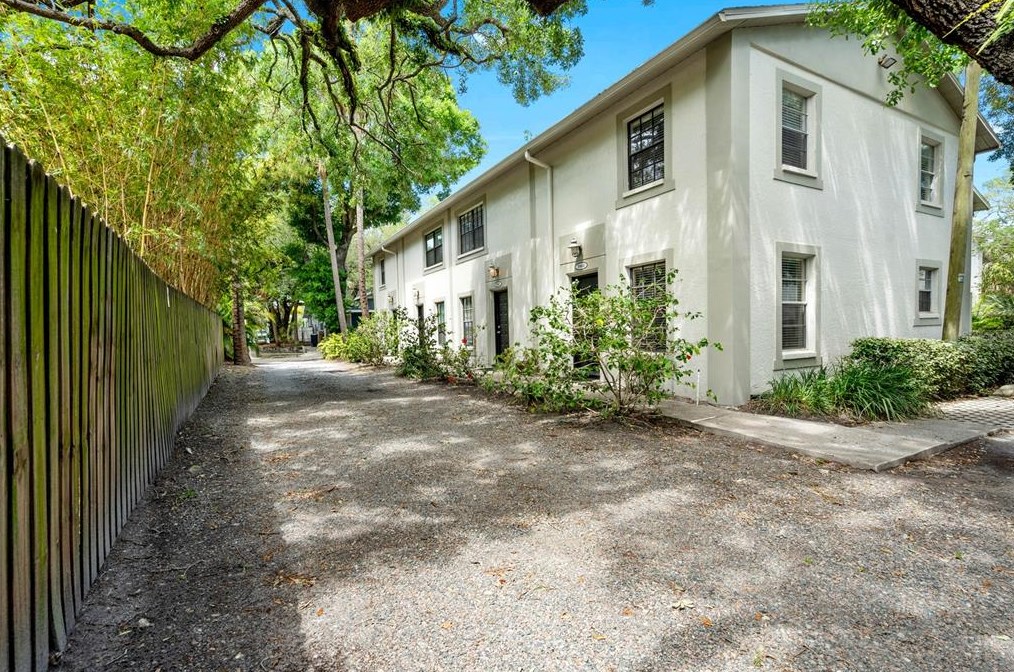 310 Delaware Ave, Tampa FL  33606-2161 exterior