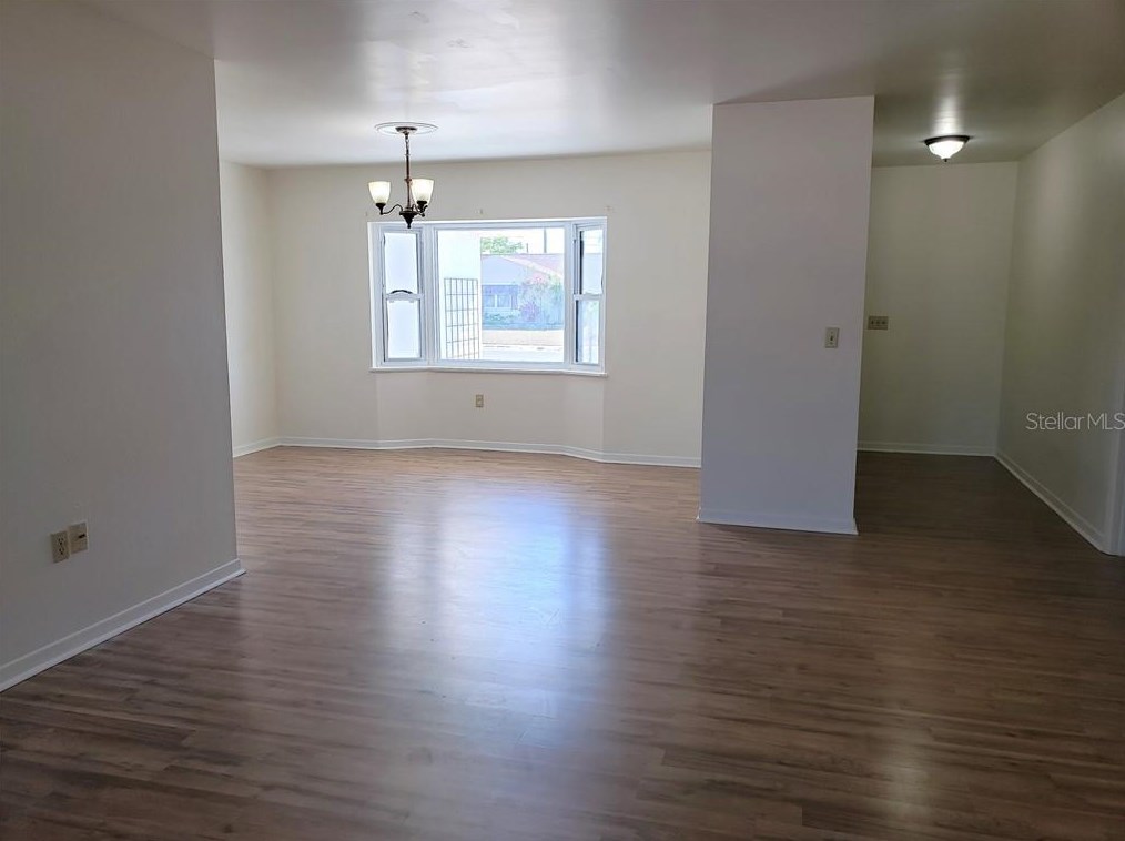 1212 Fordham Dr, Ruskin, FL 33573