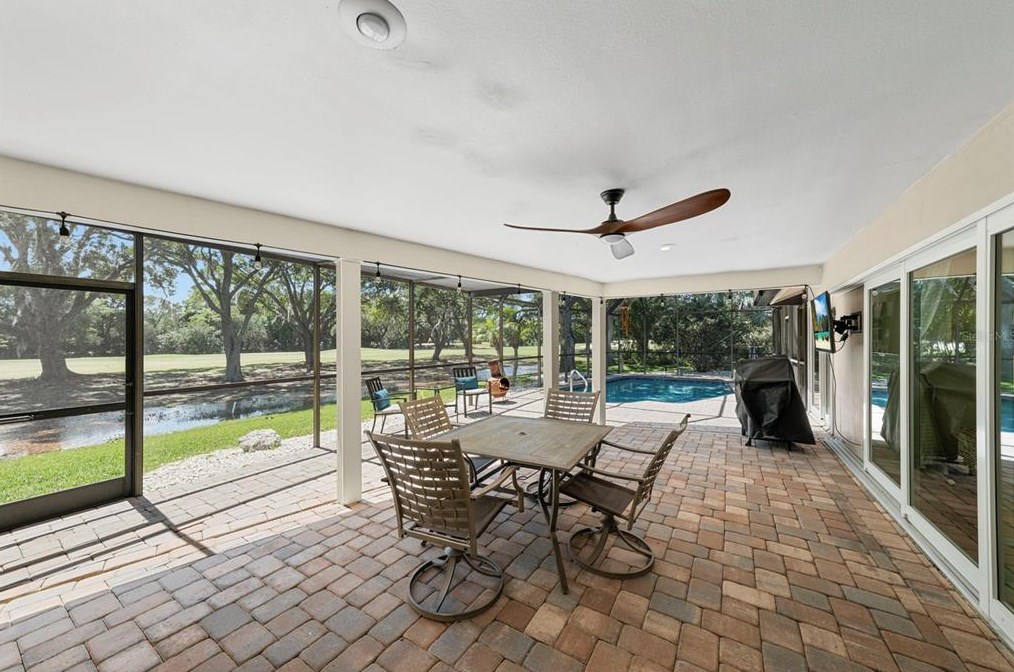 430 Cypress Creek Cir, Oldsmar FL  34677-2009 exterior