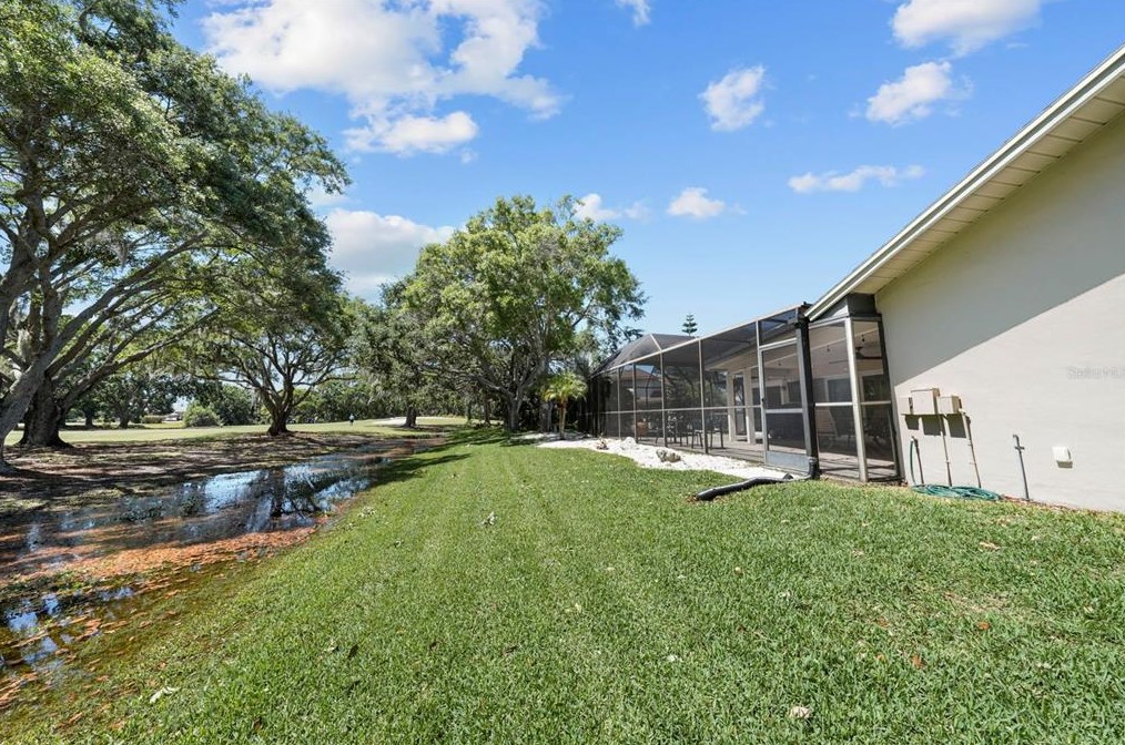 430 Cypress Creek Cir, Oldsmar FL  34677-2009 exterior