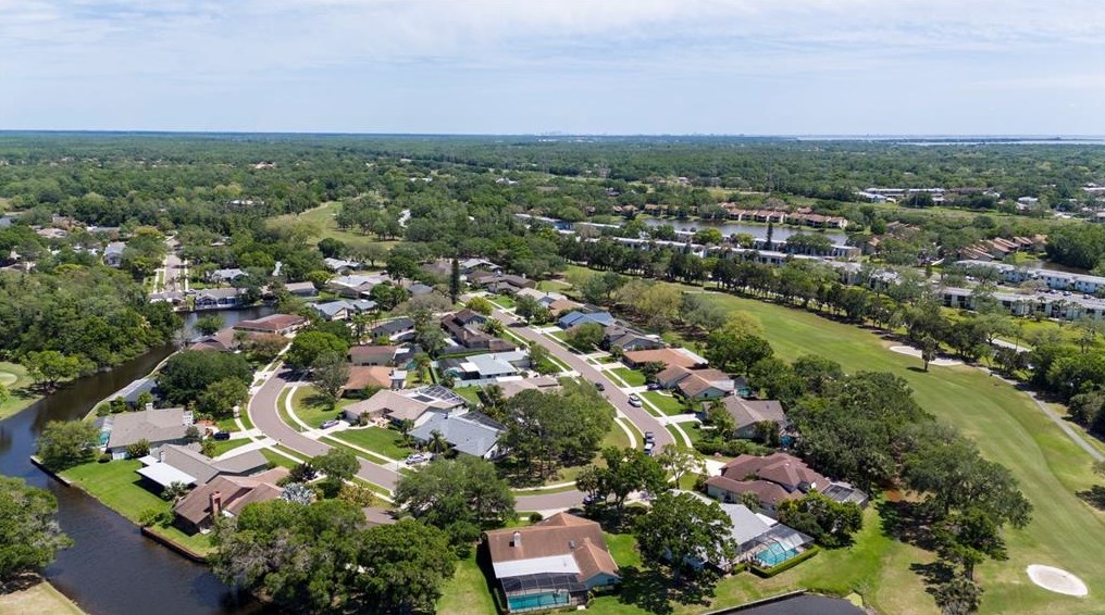 430 Cypress Creek Cir, Oldsmar FL  34677-2009 exterior