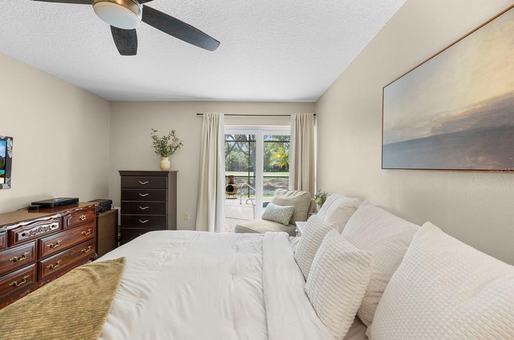 430 Cypress Creek Cir, Oldsmar FL  34677-2009 exterior