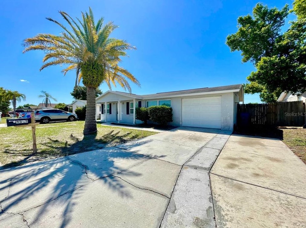 3308 Cincinnati Dr, Tarpon Springs, FL 34691